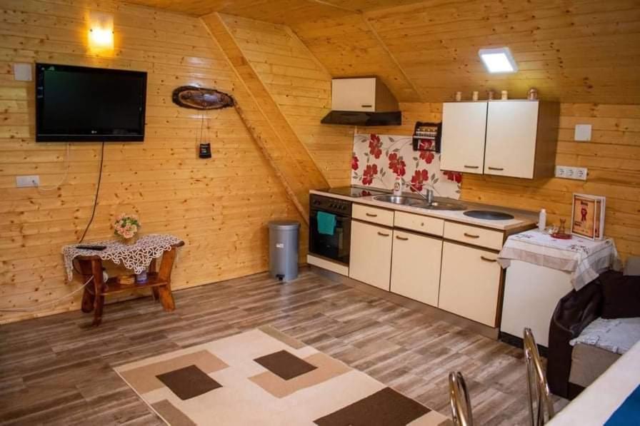 Cabana Ancuta Hotel Vártop Kültér fotó